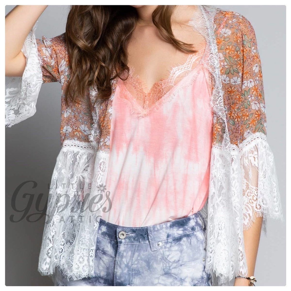 POL Ellie's Bridesmaid Lace Kimono Cardigan - Picture 10 of 14